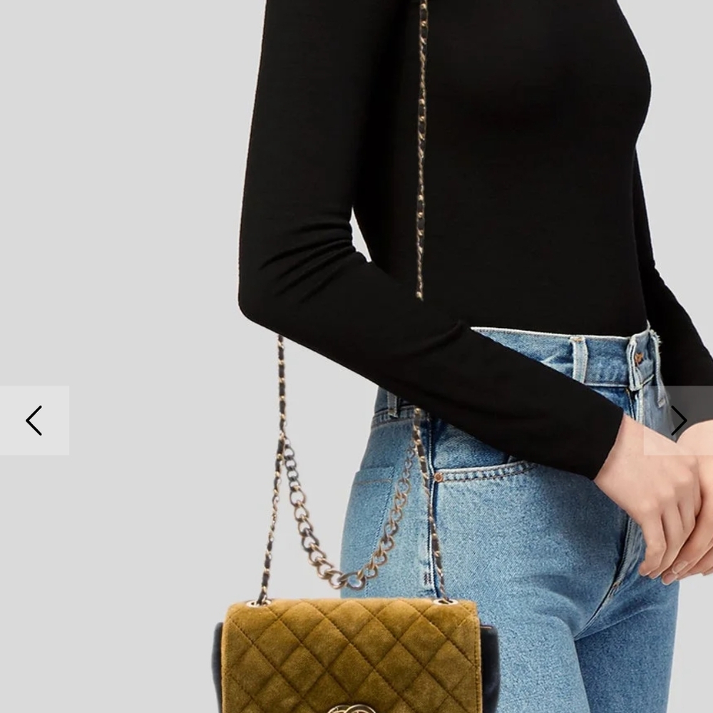 Chanel Paris - Cosmopolite Private Affair Flap Bag - Mustard & Dark Blue Quilted - Picture 2 of 5